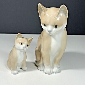 Vintage Set Of 2 Cat Porcelain FIGURINE Sitting 6.25" & 3.5" Tall OTAGIRI Japan
